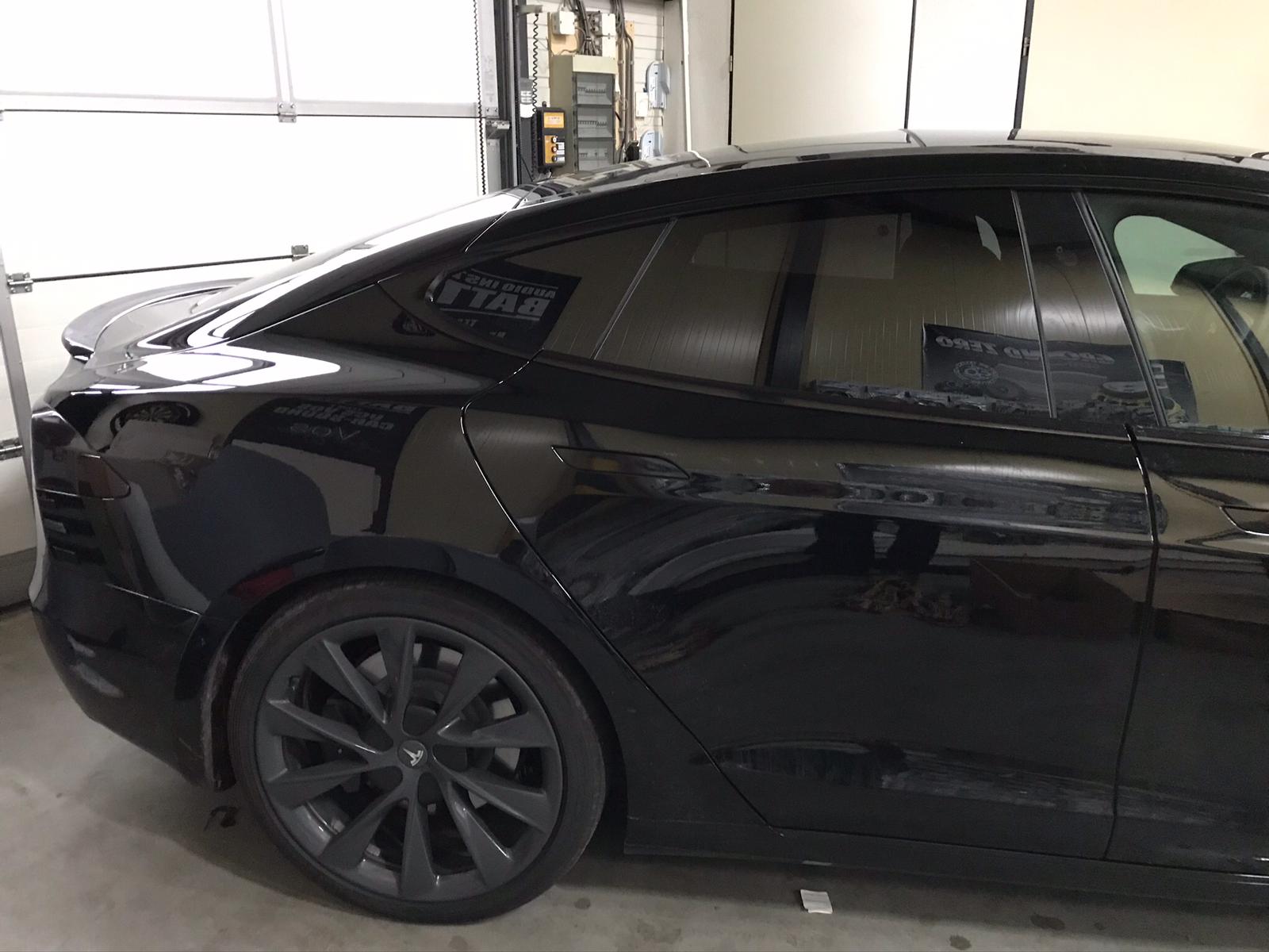 Tesla model S - Ramen tinten