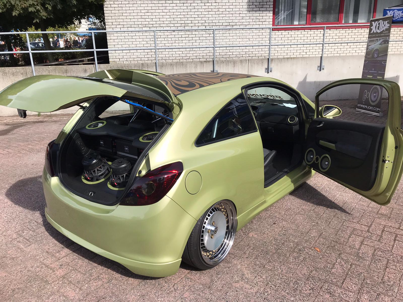 Opel Corsa D - Custom Made audio